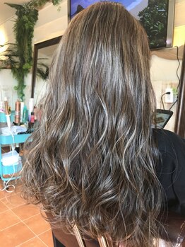 ヘア サロン ラニ(Hair salon Lani)の写真/理想の色味を実現!!光に透けるような透明感のある髪色に♪