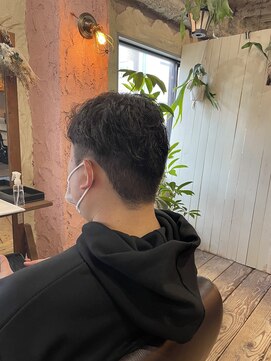 ロッソバイアルター 鎌取(ROSSO by aL-ter) 【コンマヘア/束感ショート/メンズカット】千葉香奈