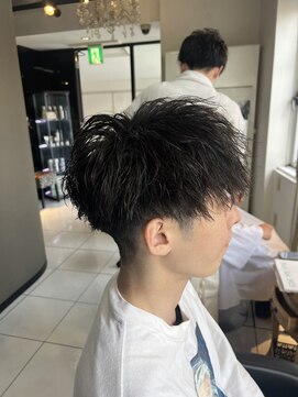 アイズ 海老名(AIZU) ソフトツイストパーマツイストスパイラルパーマ波巻きパーマ