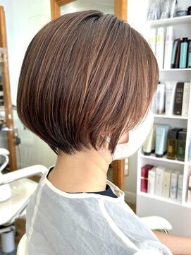 ヘッズ 本八幡店(HEADS) ショート チョコレート　モードヘア　大人ショート