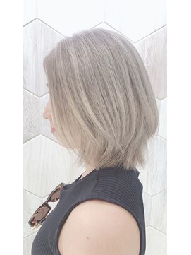 ビューティドレッセヤマノ 池袋パルコ(Beauty Dresse YAMANO) 【ボブ】ホワイトベージュカラー☆