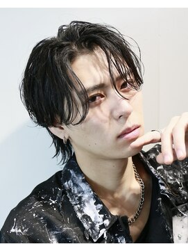 オーシャントーキョー(OCEAN TOKYO) 韓国ヘアカルマパーマコンマバングセンターパート黒髪ウルフ