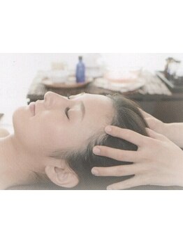 【髪&頭皮の極上ケア♪】ヒト幹細胞110%配合のヘッドスパで髪質改善、頭皮改善☆360度キレイな美髪に◎