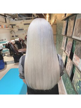 ジルバイジゼル(JILL by GiseL) 中世ウルフ/メンズウルフ/ハイトーン/ダブルカラー/ホワイト