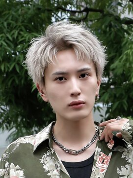 オーシャントーキョーウエスト 心斎橋 (OCEAN TOKYO WEST) ショートヘアアップバング無造作スパイキーショート刈り上げ