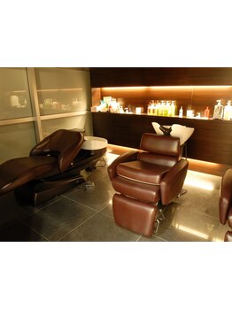 忙しい日々に、ゆったりとした癒しの時間をお届け…♪疲れや緊張を和らげ、心も体もリラックスしませんか？