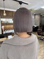 カルム(Calme) 切りっぱなしボブグレージュ