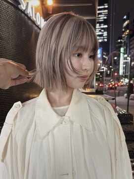 ニキ(niki.) ウルフボブ×ホワイトベージュ×ローライト