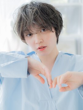 モッズヘア 越谷(mod's hair) ダークグレージュ小顔くせ毛風レイヤーショートボブh5越谷30代