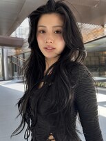 シティ オモテサンドウ(CITY omotesando)&nbsp;レイヤーカット 顔まわりカット バタフライカット 海外ヘア