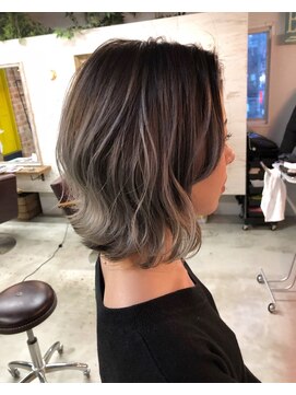 ビーチ(Beach) 【Beach】ハイライトっぽく見せるグラデーションカラー