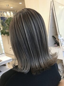 エンリエド(ENLIED) ENLIED☆バレイヤージュで作るヴェールグレー