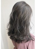 __ニュアンスハイライト×グレージュ×ほつれウェーブ