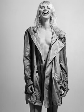 アンドインク(&inc) 30代/40代大人ミディアムウルフレイヤー前髪あり小顔麻布十番