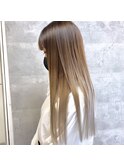 ホワイトカラーのバレイヤージュ【池袋東口】