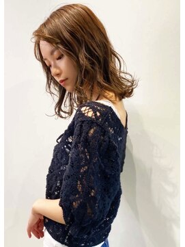 エルト 四条烏丸(elto) 【elto烏丸】大人かわいい小顔ミディアム20代30代40代ベージュ