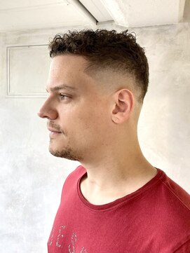 ジョニーメン 中野店(Johnny MEN) JohnnyMEN中野　カーリーショートスキンフェード　Skin Fade