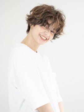 ルクスドレ 新宿(Luxe doree') くびれヘア/アースカラー/地毛風カラー/大人ヘルシー[新宿駅]