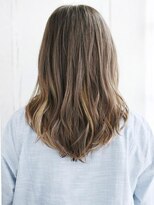 ヘアメイク ナル(hair make nalu)&nbsp;セミウエットのゆるウェーブスタイル