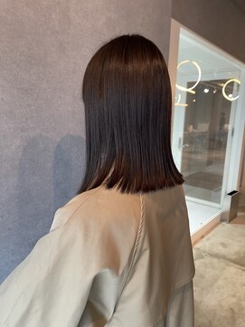 イトシテ 切りっぱなしヘア×サラサラストレート【本多身和子】