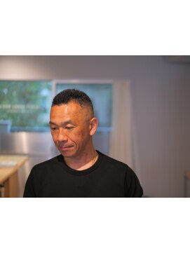 グットルーズトウキョウ(GOOD LOOSE TOKYO) ボウズフェード/スキンフェード/ミドルエイジ