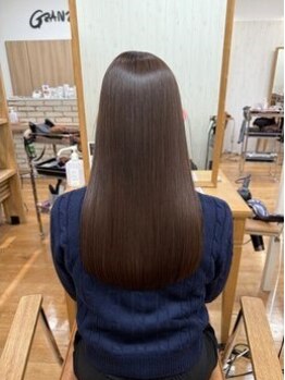 グランジュ 梅田店(GRANZE)の写真/[梅田駅直結][関コレ・ar]カット+全体縮毛矯正¥9200★憧れのうるツヤ髪をプチプラで叶えられる♪