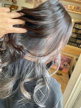 ヘア メイク ココ(hair make coco) インナーカラーで遊び心を(*^^*)
