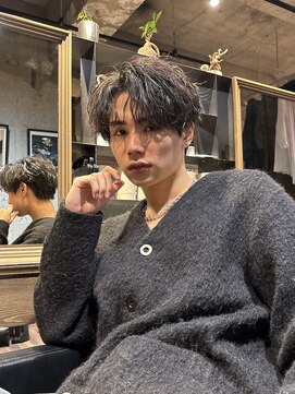 メンズココ メンズパーマ 韓国ヘア 日本橋店(MENS COCO) ツイストスパイラルパーマメンズセンターパート