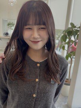 セラ(SERA) レイヤーカット/ロングレイヤー/ローレイヤー/ブラウンベージュ