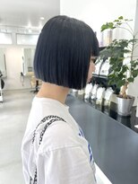 ザワン(the one .)&nbsp;【the one.】ネイビーブラック×コンパクトミニボブ　-HIROMI-