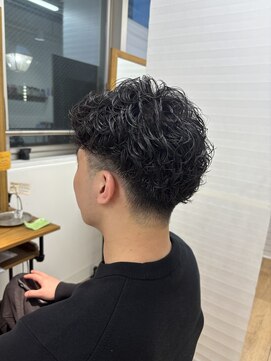シータ 成増(THETA) メンズパーマ
