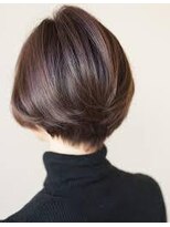 ローラン(ROULAND)&nbsp;美しいバックシルエットノーブルショートバレイヤージュ