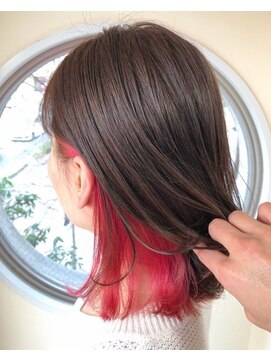 インナーカラー レッドピンク デザインカラー L ヘアーリゾート ルーチェ Hair Resort Luce のヘア カタログ ホットペッパービューティー