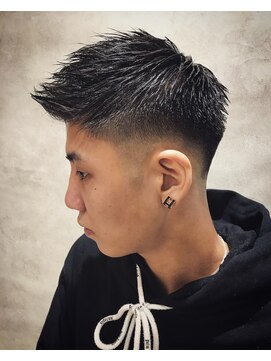 フォーコーナーズ(Four Corners) フェザーアップ【スキンフェード】