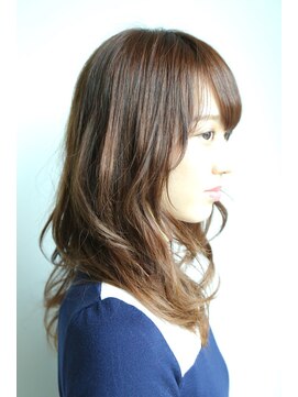 チェルモ(CHELUMO) アッシュベージュ