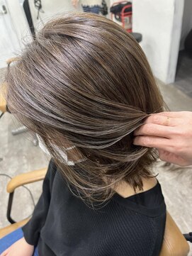 プライズ アイリス 池袋東口店(prize Iris) 白髪ぼかしハイライト20代30代40代￥15400