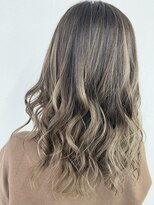 アオアクア バイ グルグル 小岩店(ao akua by GULGUL)&nbsp;グレーベージュ ミルクティーベージュグラデーションカラー 小岩