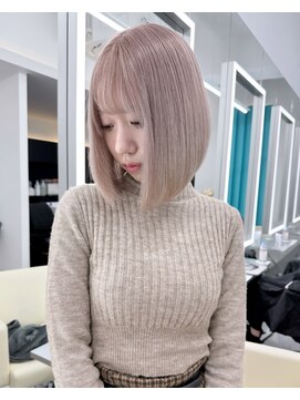 テイス 新宿(TACE) ミルクティーグレージュ[ネビージュ/黒髪/小顔/新宿]