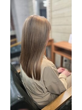 フィル(FiL) ミルクティーベージュ