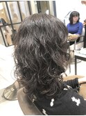 ミディアムレイヤー　ゆるウェーブパーマヘア　(銀座)
