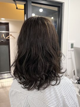 アコロン(acoron) くしゃっと質感×ナチュラルウェーブ