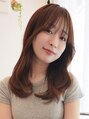 アミー 駒澤(Ammy komazawa)&nbsp;柔らかく女性らしい印象を叶えるレイヤー。巻かなくても可愛い。