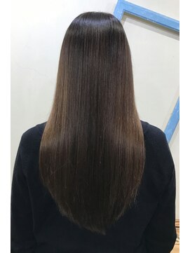 エミュー(emue) 30代40代◎艶髪ストレート×暗髪ロング