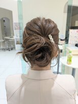 アブニール 我孫子(AVENIR)&nbsp;上品な大人のまとめ髪