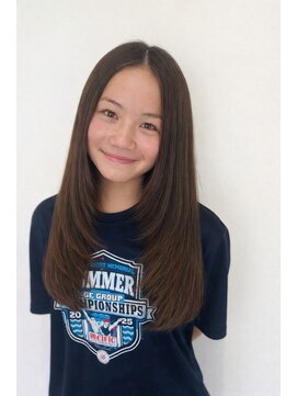 クーシ(Kuusi) レイヤーカット