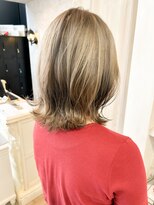 キャアリー(Caary)&nbsp;福山美容室 Caary 10代20代30代 人気なミルクティーベージュ