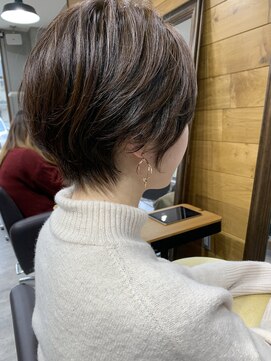 カリス(CHARIS) 大人綺麗なショート