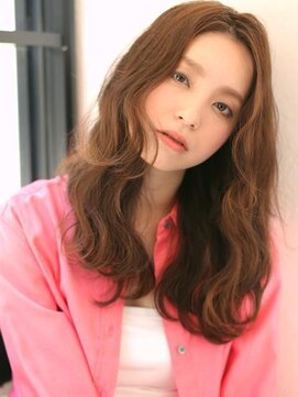 エムスラッシュ たまプラーザ(M.SLASH) 【M.SLASH】センターパートで美人顔！ゆる巻きロング