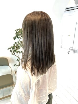 バイコーリング(By THE CALLiiiNG) ダブルカラーで叶うオリーブベージュ