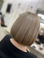 ディエス ヘアデザイン 能見台(diez hair design) ホワイトベージュとぷっつんボブ!